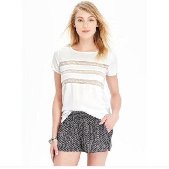 NWT OLD NAVY MESH-TRIM WHITE TOP BLOUSE HI-LO DOLPHIN HEM - Picture 1 of 1